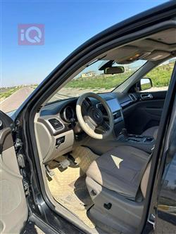 جیپ گراند شیرۆکی